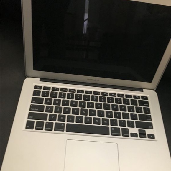 Laptop - Picture 3 of 4